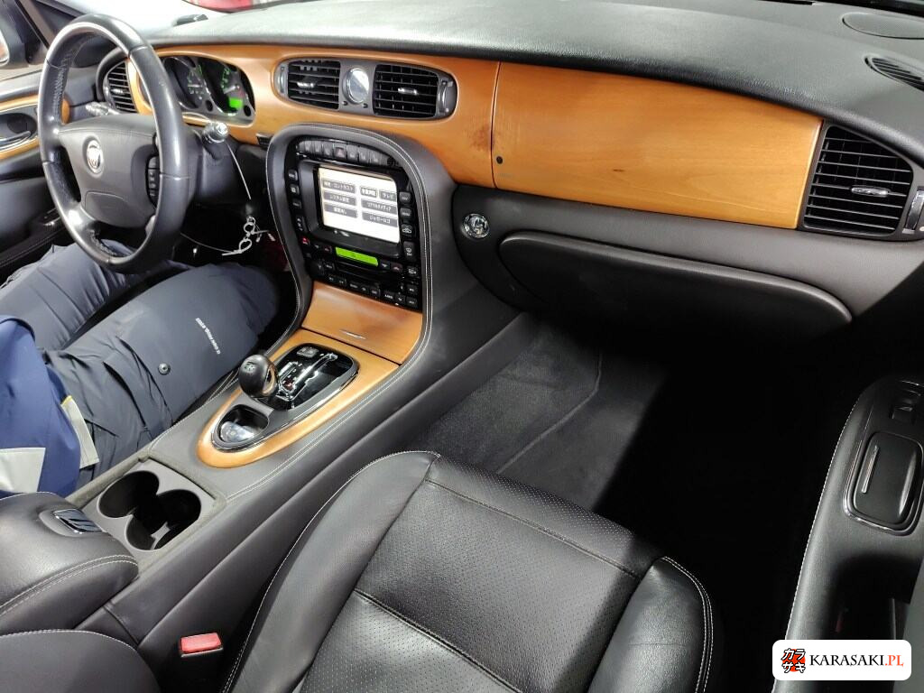 2008 Jaguar XJ 4D XJR 5