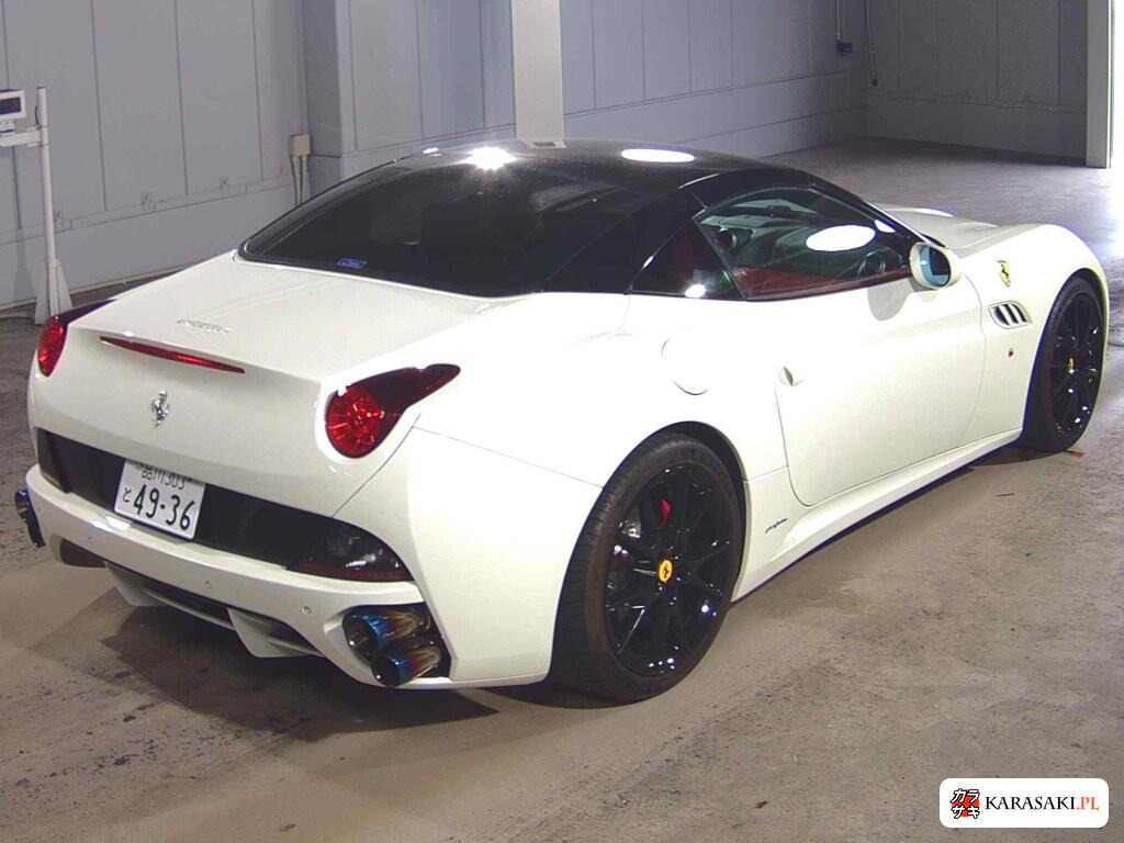 2010 Ferrari California Base Grade 4
