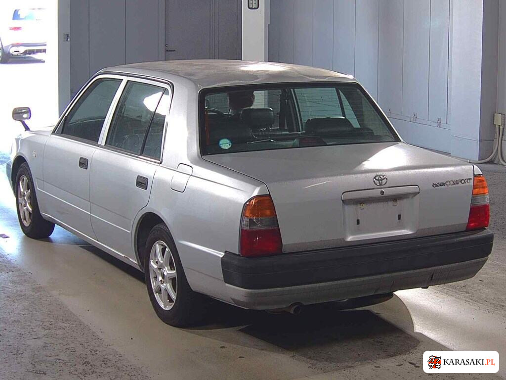 2006 Toyota Crown Comfort 2