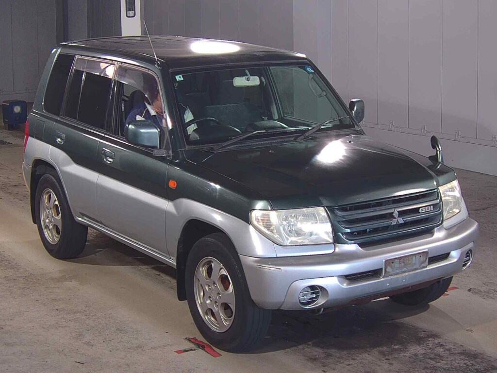 Mitsubishi Pajero Io 2001 z aukcji japońskiej