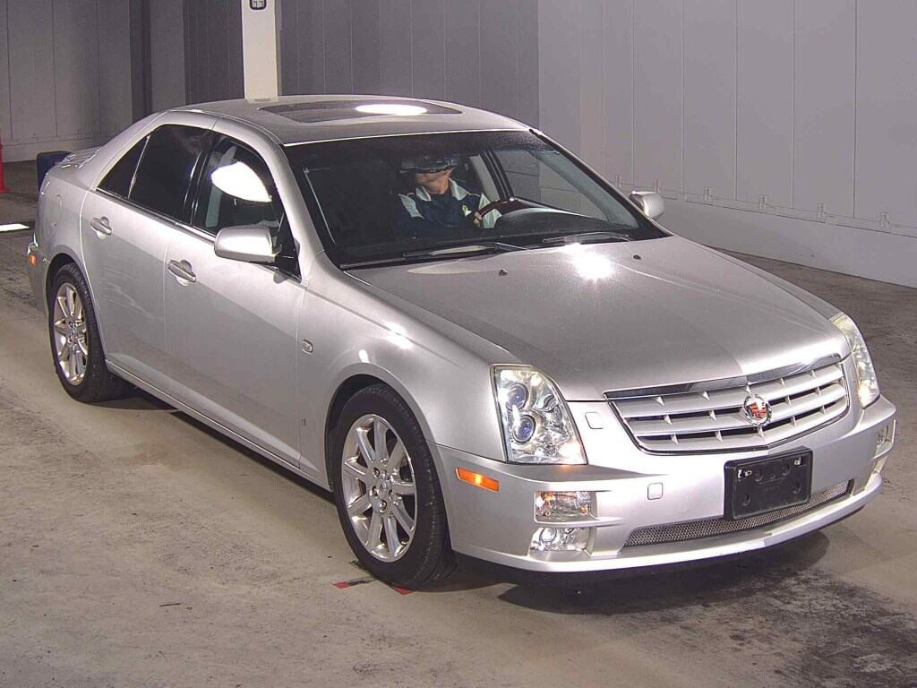 Cadillac STS 2007 z aukcji japońskiej