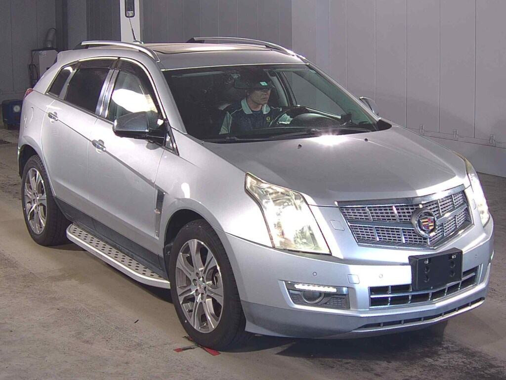 Cadillac SRX Crossover 2011 z aukcji japońskiej