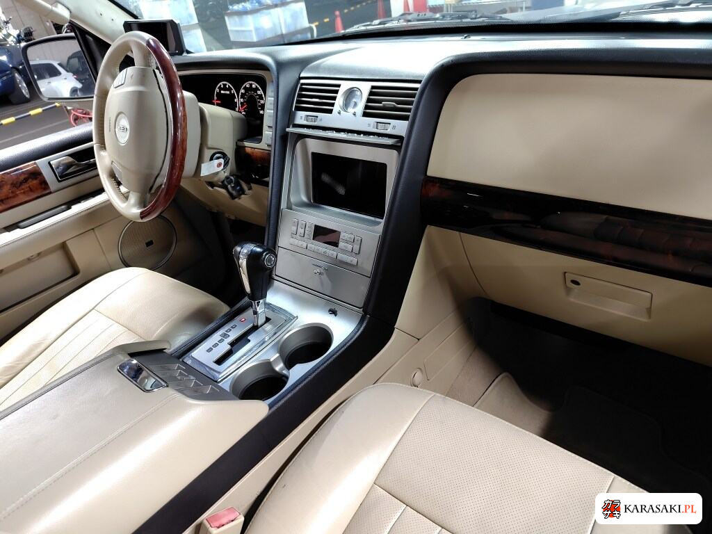 2013 Lincoln Navigator 5