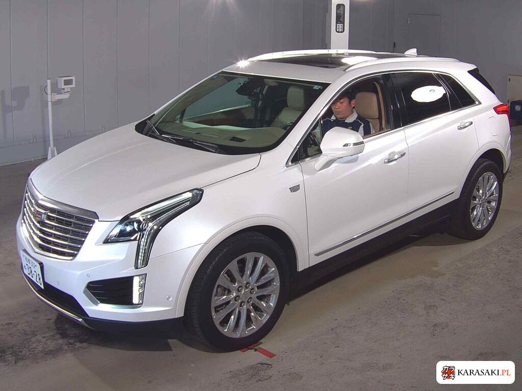 2019 Cadillac XT5 Crossover 4WD Platinum 3