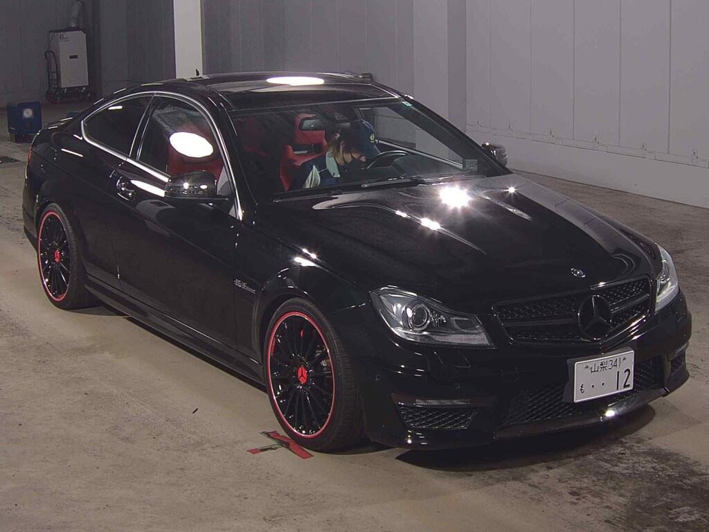 Mercedes-AMG C-Class 2012 z aukcji japońskiej