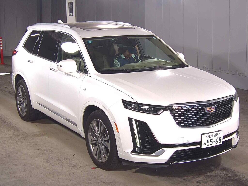 Cadillac XT6 2021 z aukcji japońskiej