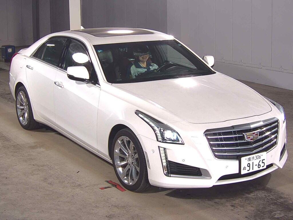 Cadillac CTS 2019 z aukcji japońskiej