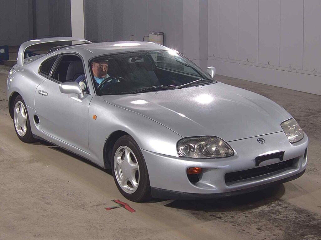 Toyota Supra 1995 z aukcji japońskiej