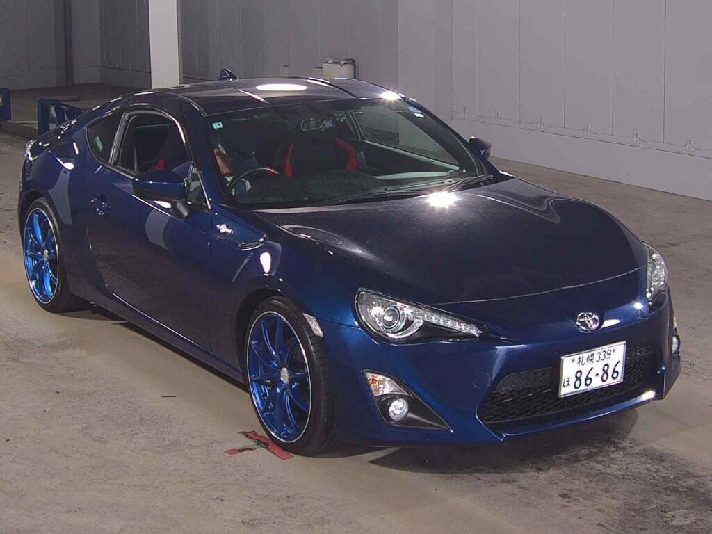 Toyota 86 2015 z aukcji japońskiej