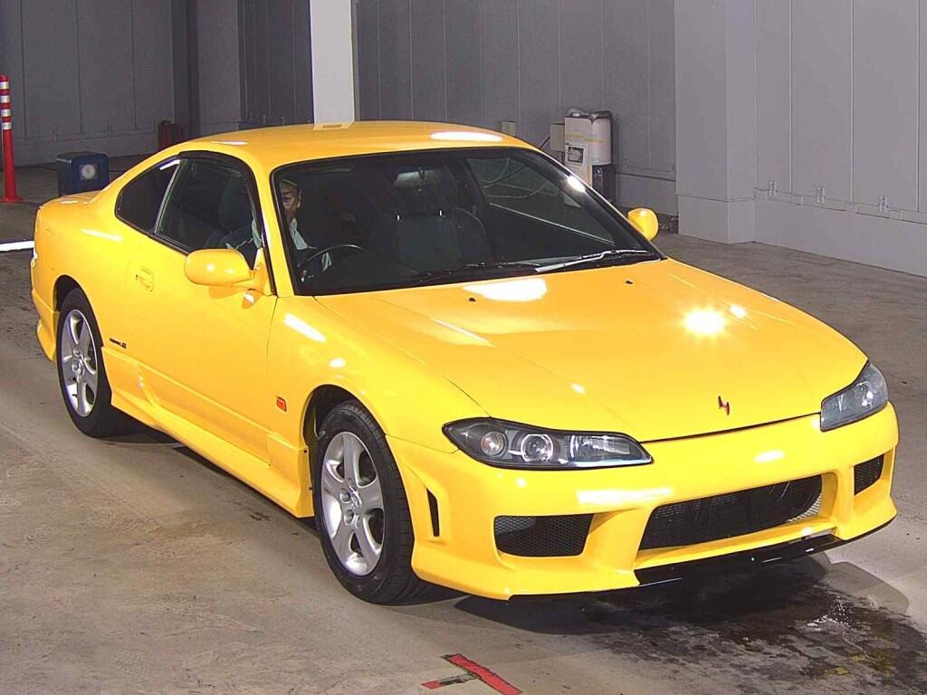Nissan Silvia 2001 z aukcji japońskiej