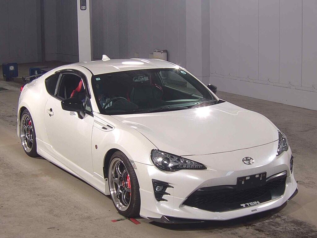Toyota 86 2018 z aukcji japońskiej