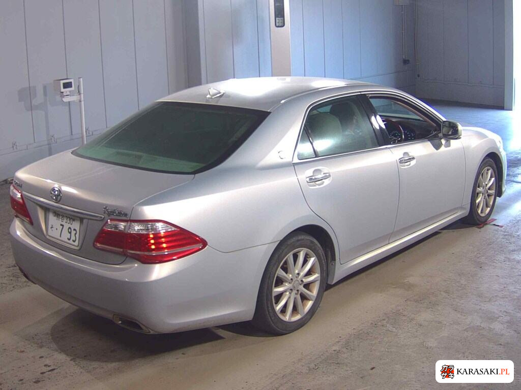 2011 Toyota Crown 4D 2.5 Royal Saloon Anniversary Edition 4