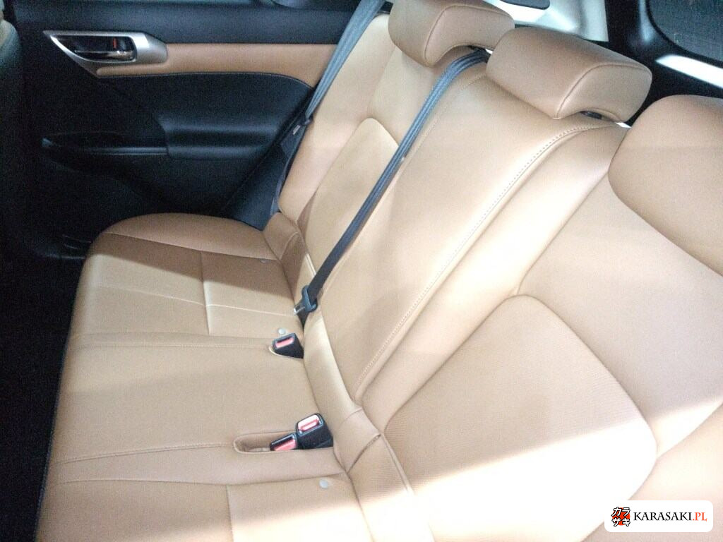 2016 Lexus CT CT200H Version C 6
