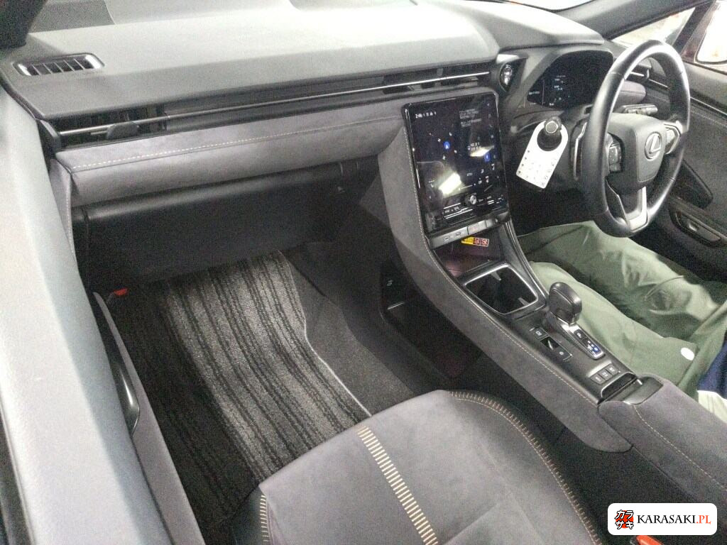2024 Lexus LBX Cool 5