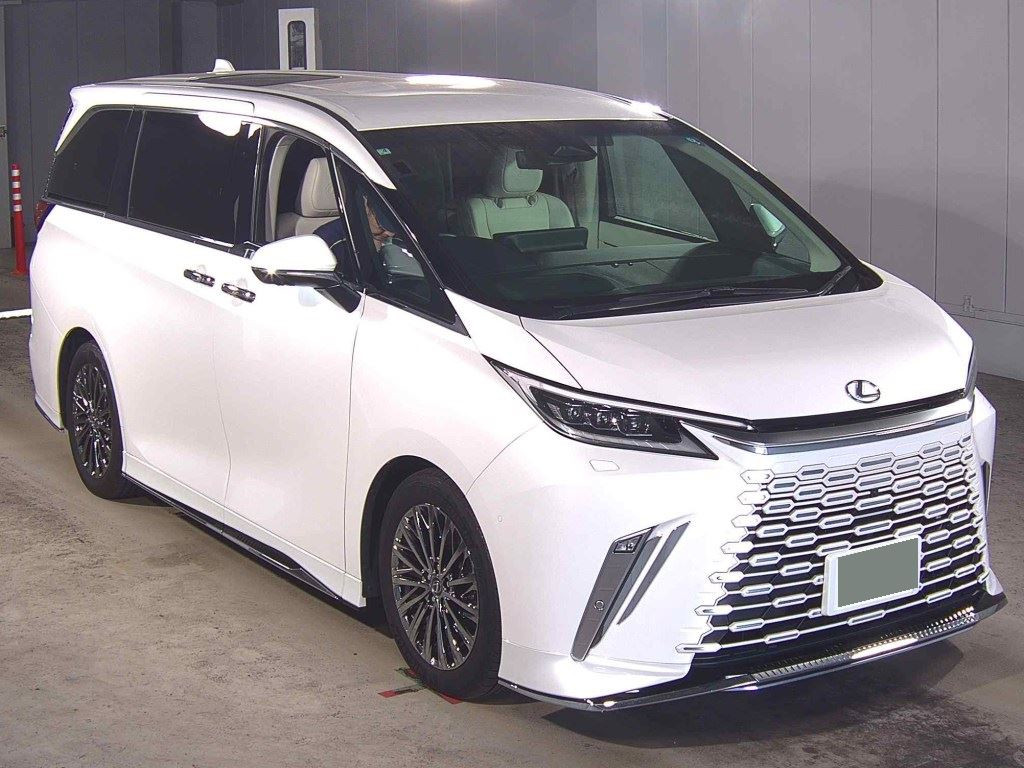 Lexus LM 2025 z aukcji japońskiej