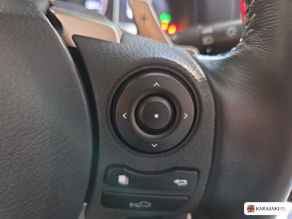 2011 Lexus CT CT200H Version L 15