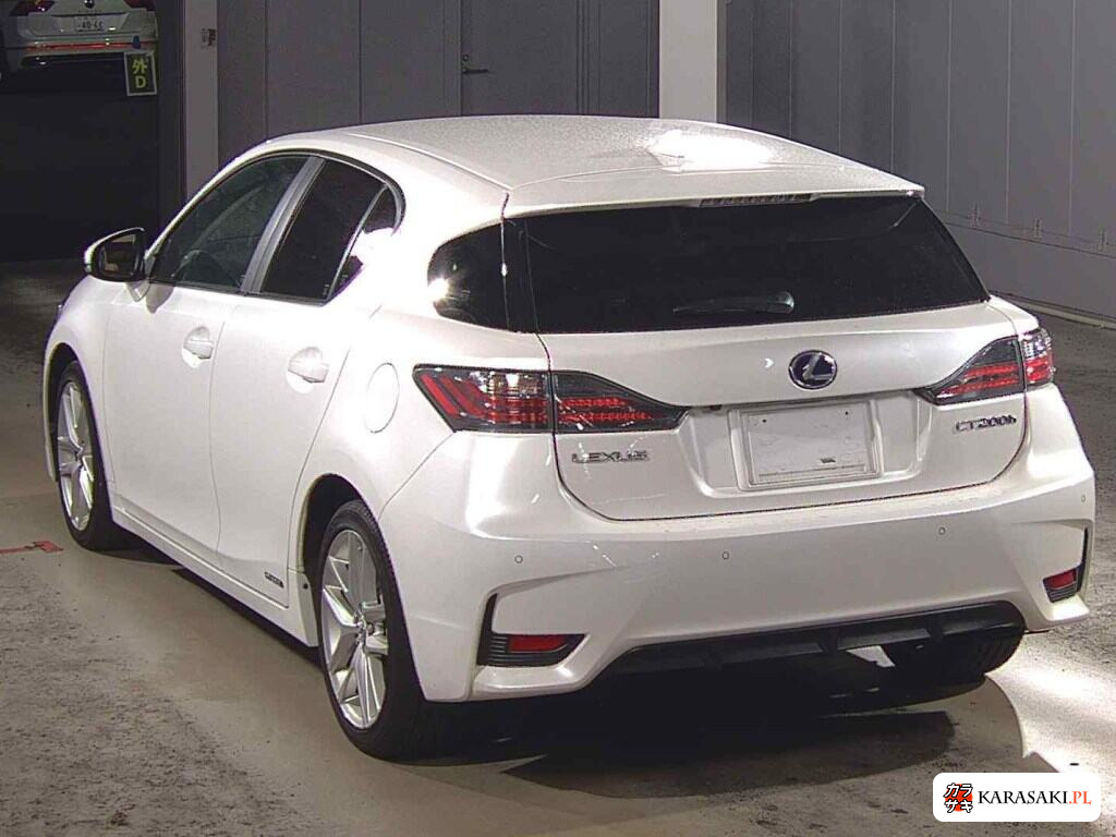2011 Lexus CT CT200H Version L 2