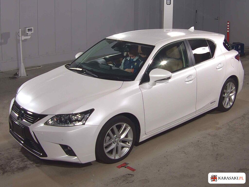 2011 Lexus CT CT200H Version L 3