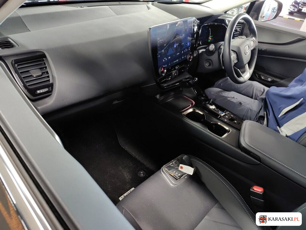 2024 Lexus NX NX350H Version L 5