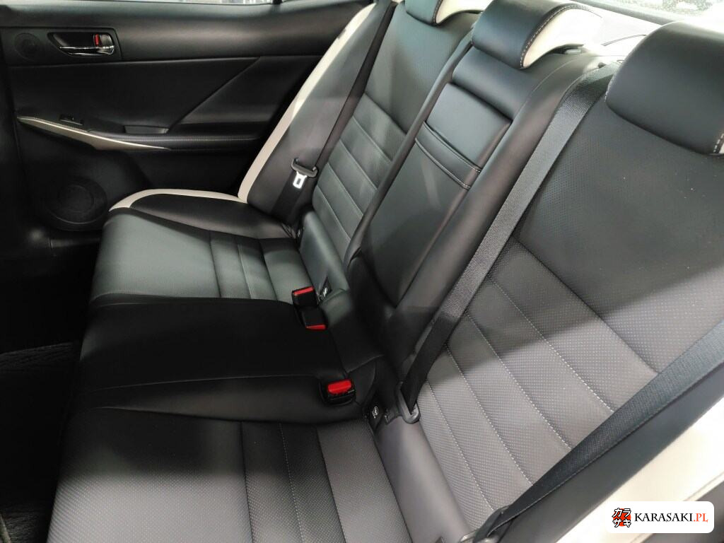 2016 Lexus Is 4D 4WD IS300H F Sport Mode Plus 6