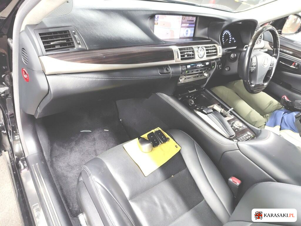 2013 Lexus LS 4WD LS600HL Executive Package 5