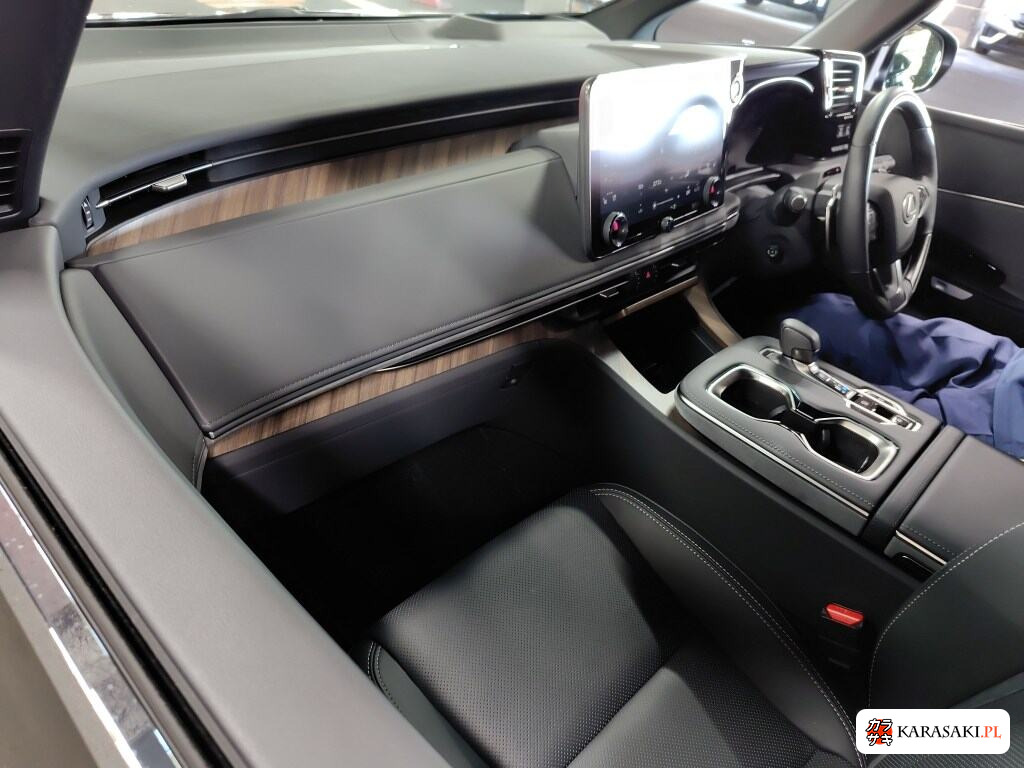 2024 Lexus LM 4WD LM500H Version L 5