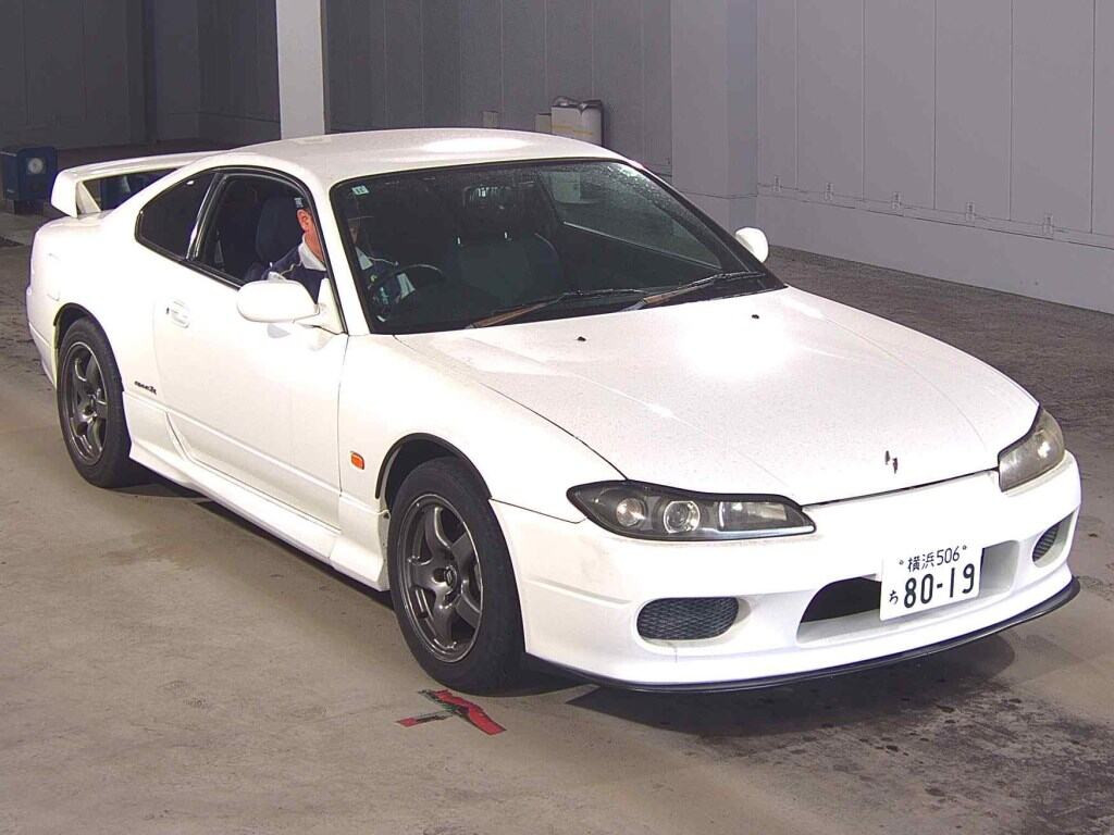 Nissan Silvia 2001 z aukcji japońskiej