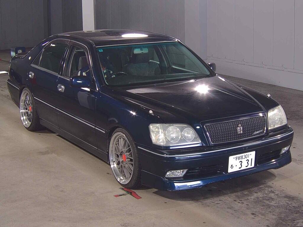 Toyota Crown 2000 z aukcji japońskiej