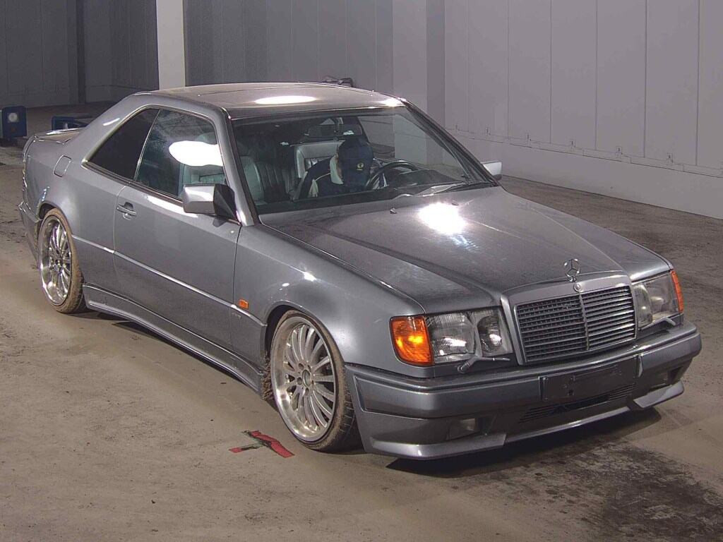 Mercedes-Benz Medium Class 1990 z aukcji japońskiej