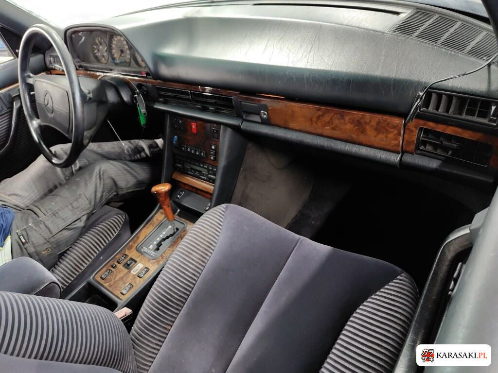 1990 Mercedes-Benz S-Class 4D 560SEL 5