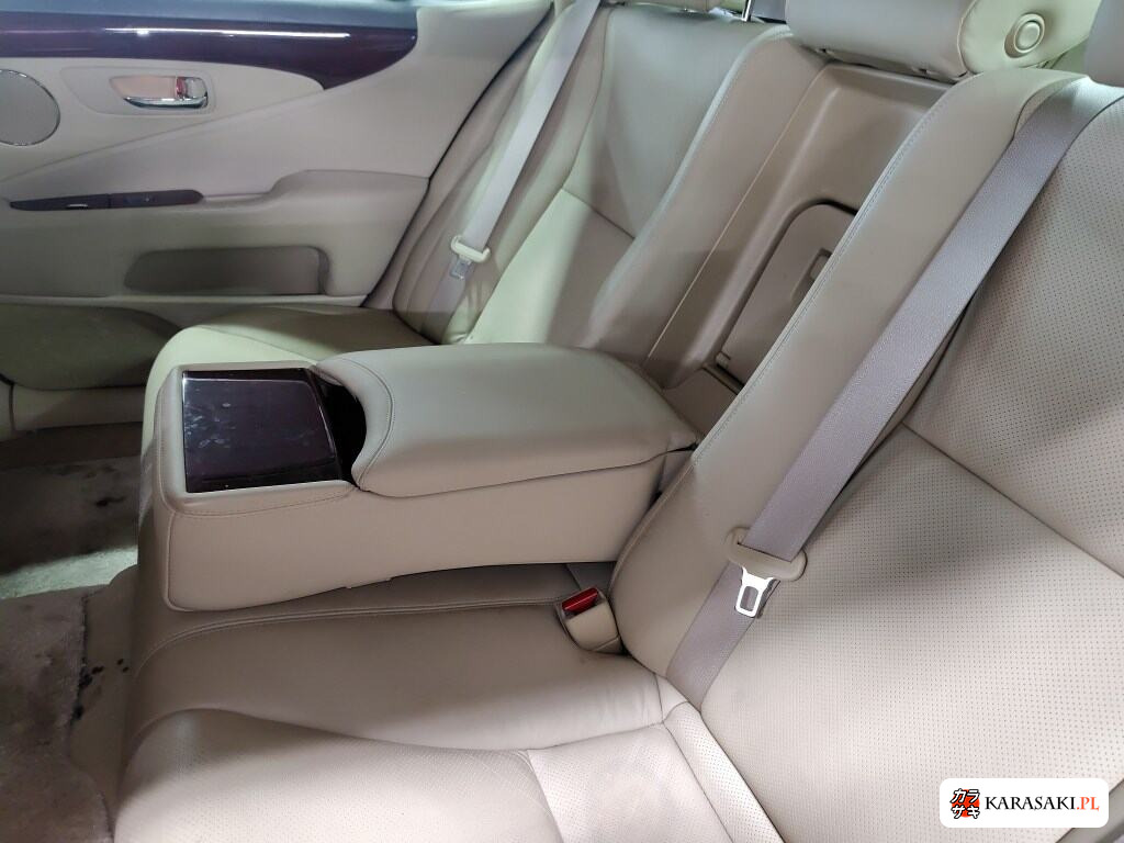 2007 Lexus LS 4WD LS600H I Package 6
