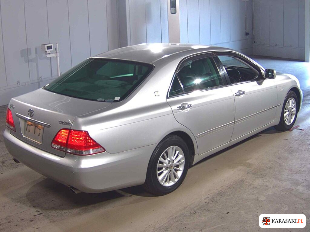 2004 Toyota Crown 4D Royal Saloon 4