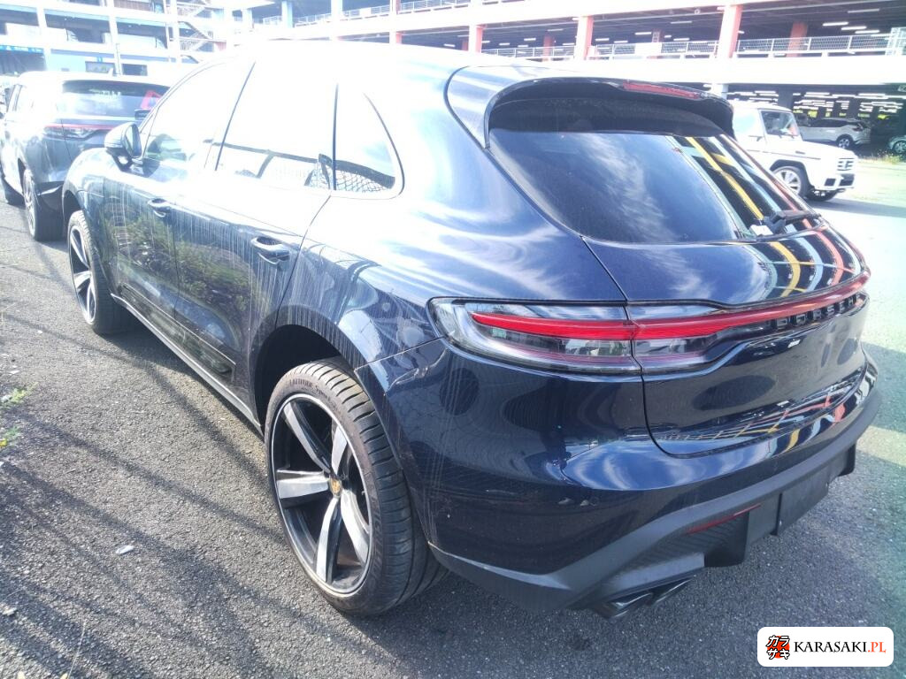 2023 Porsche Macan 4WD Base Grade 2