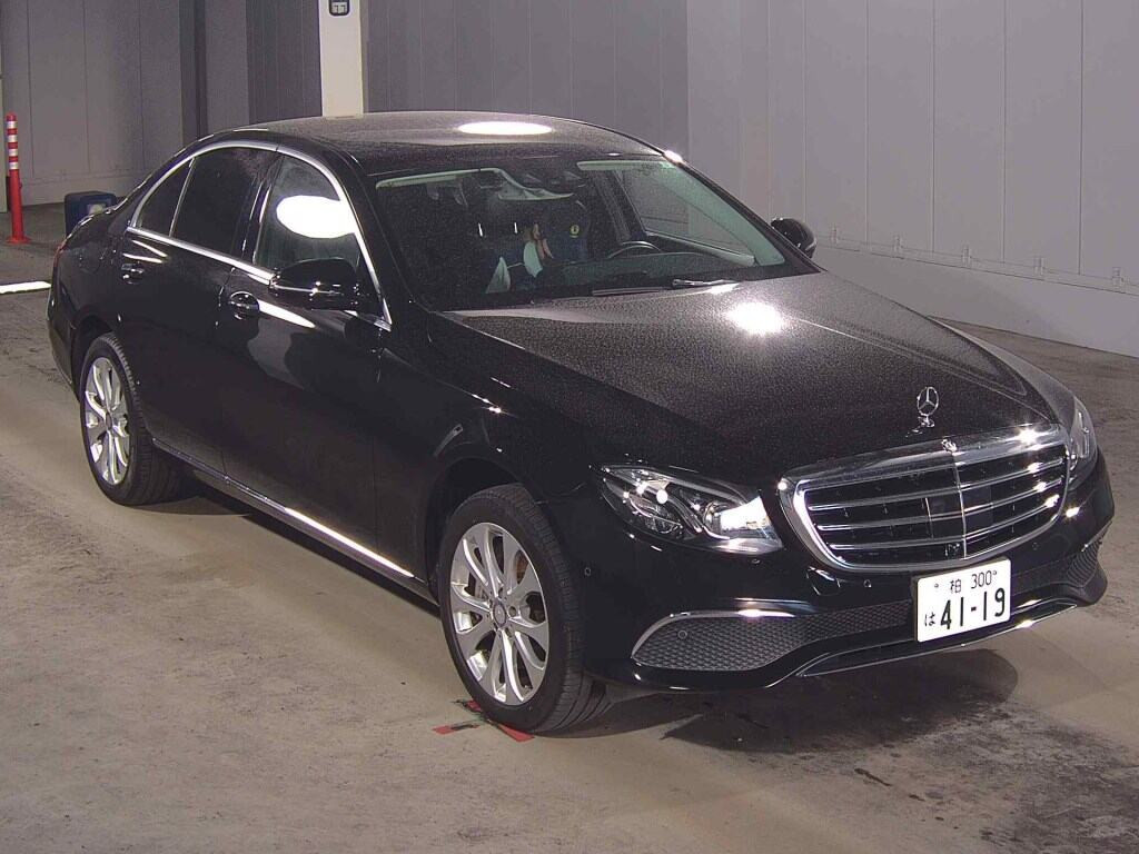 Mercedes-Benz E-Class 2017 z aukcji japońskiej