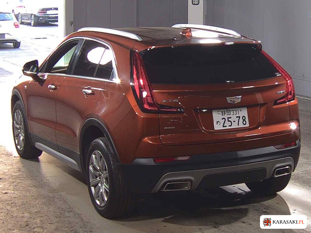 2021 Cadillac XT4 4WD Premium 2