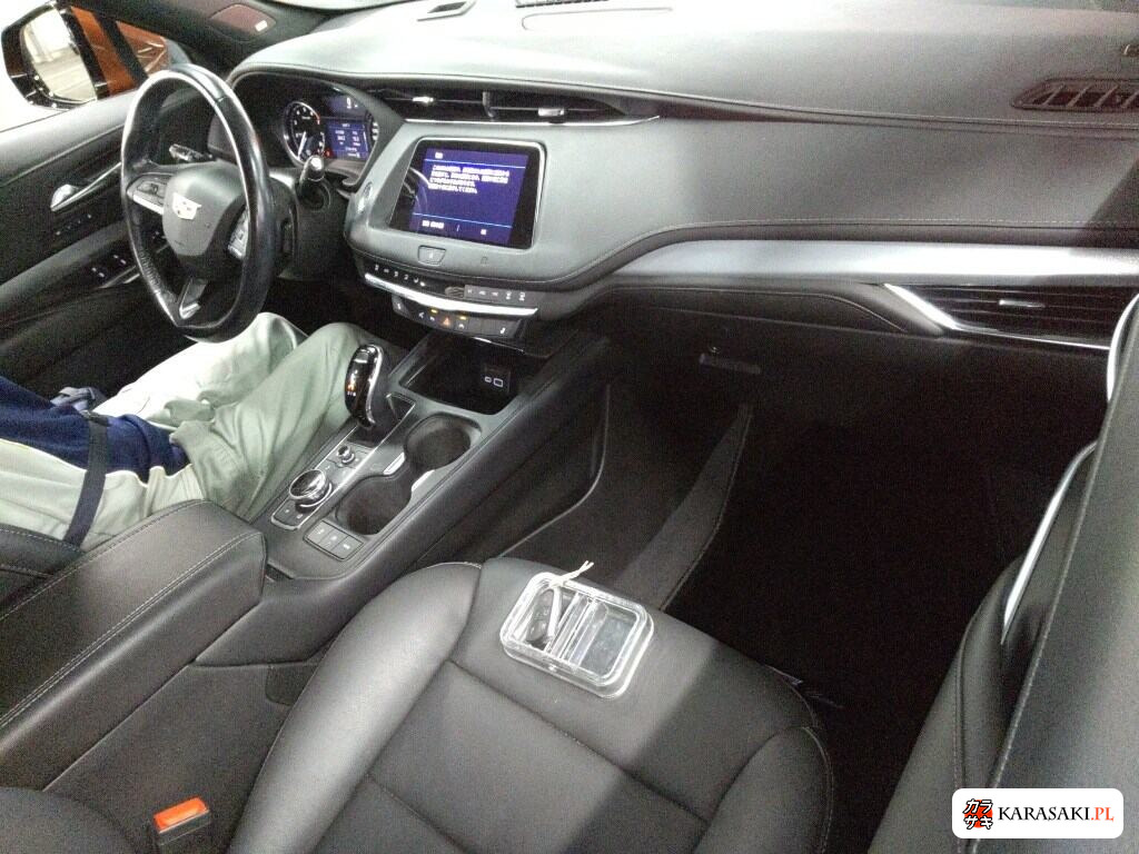 2021 Cadillac XT4 4WD Premium 5