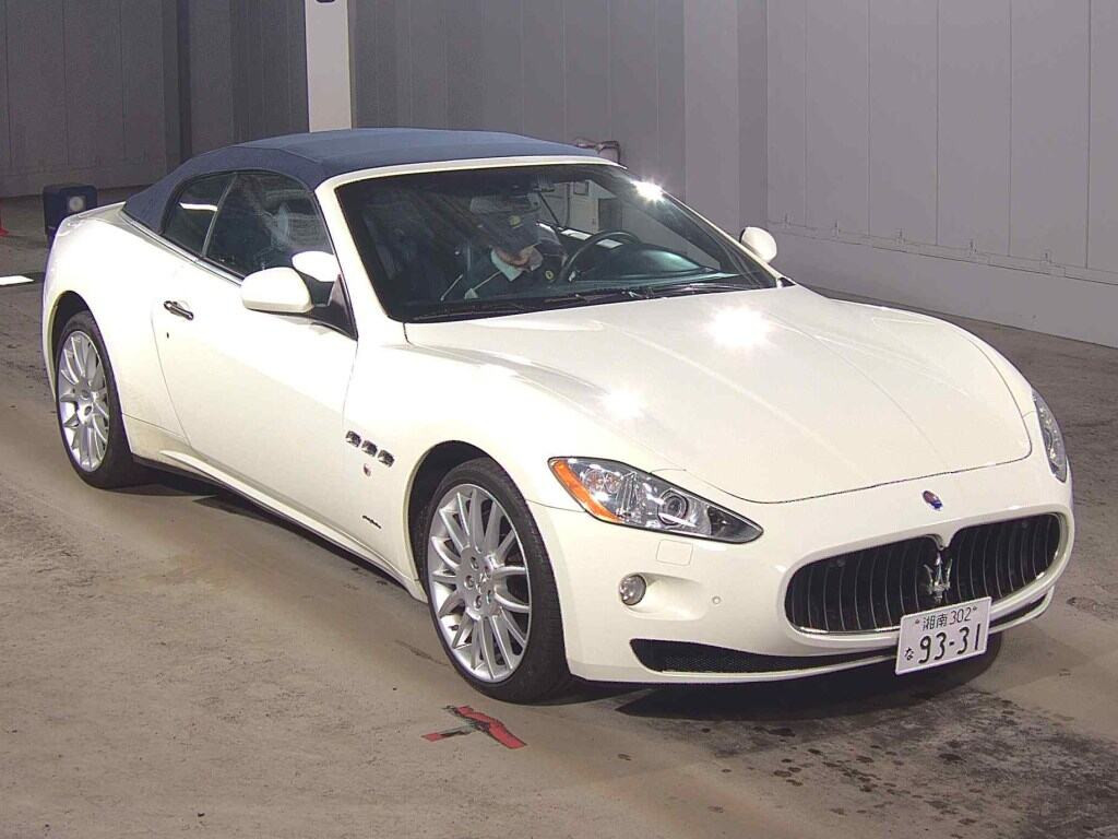 Maserati Grancabrio 2010 z aukcji japońskiej