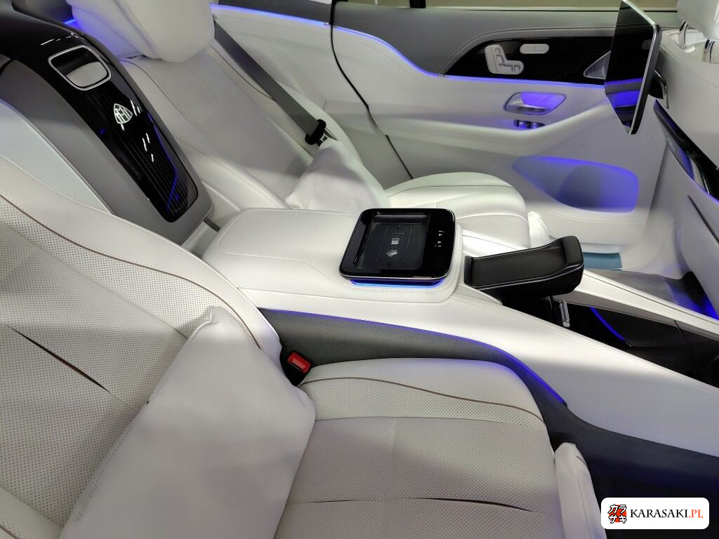2023 Mercedes-Maybach GLS-Class 4WD GLS600 4MATIC Isg Model 6