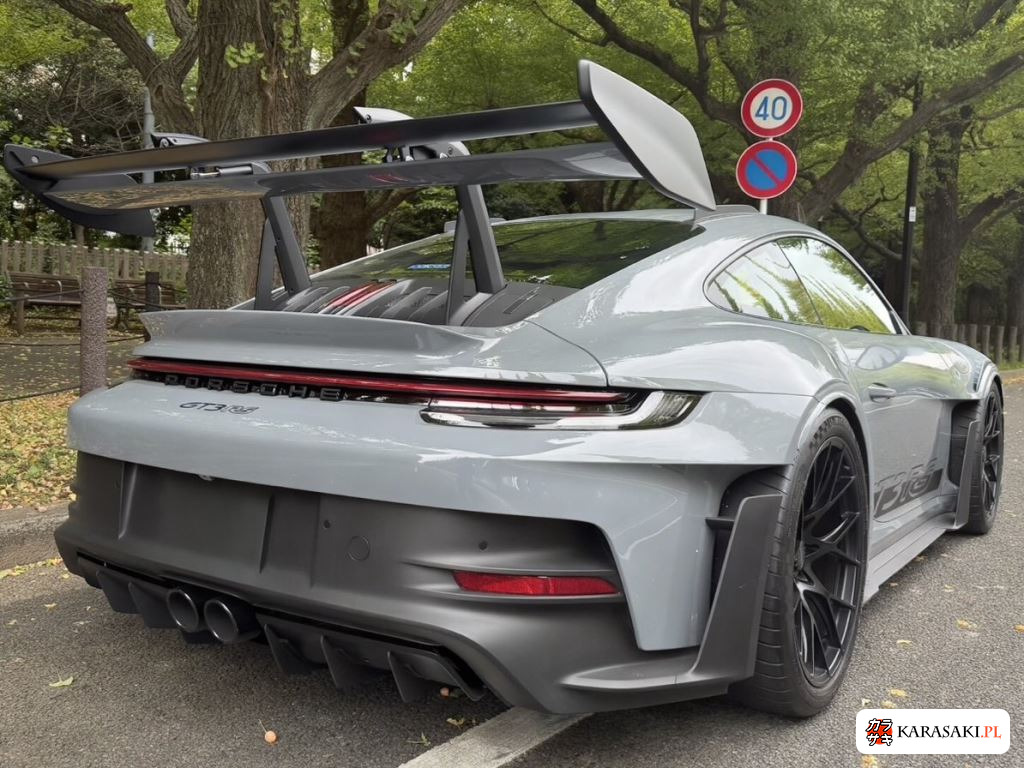 2024 Porsche 911 CP 8