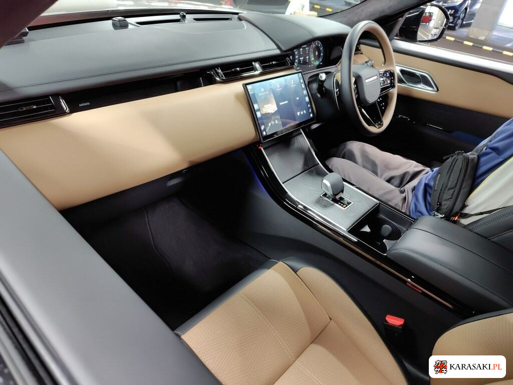 2026 Land Rover Range Rover Velar 4WD 5