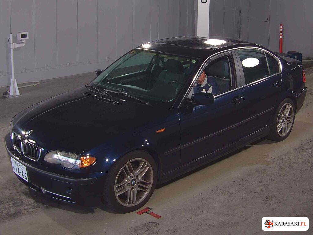 2002 BMW 3 Series 4D 4WD 330XI 3