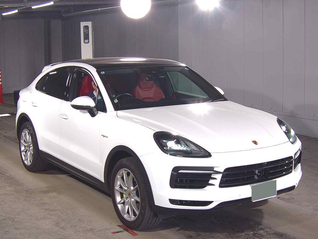 Porsche Cayenne Coupe 2020 z aukcji japońskiej