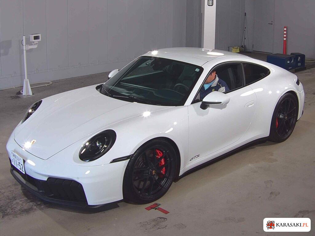 2025 Porsche 911 CP 4WD Carrera 4 GTS 3