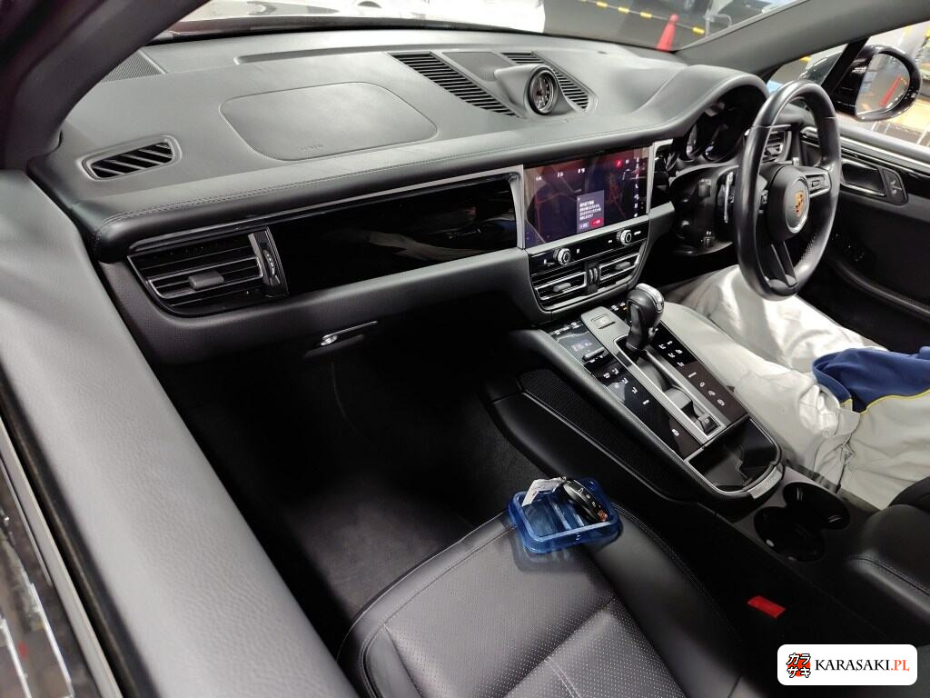 2022 Porsche Macan 4WD 5