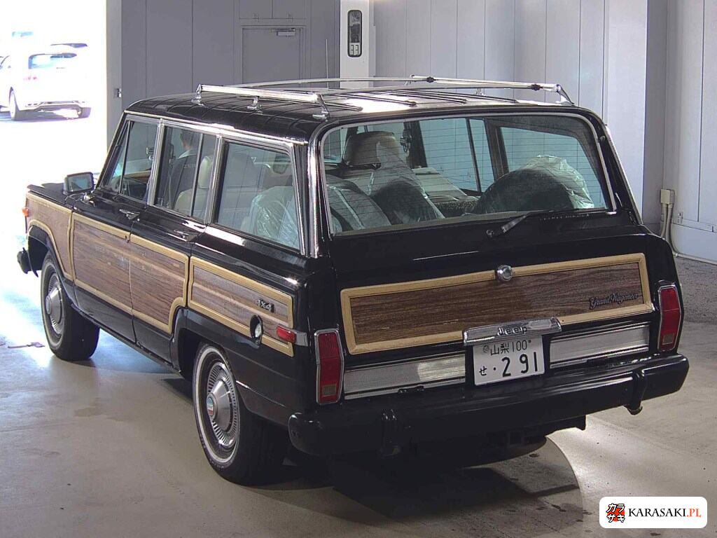 1991 Chrysler Jeep Jeep Grand Wagoneer 4WD Base Grade 2