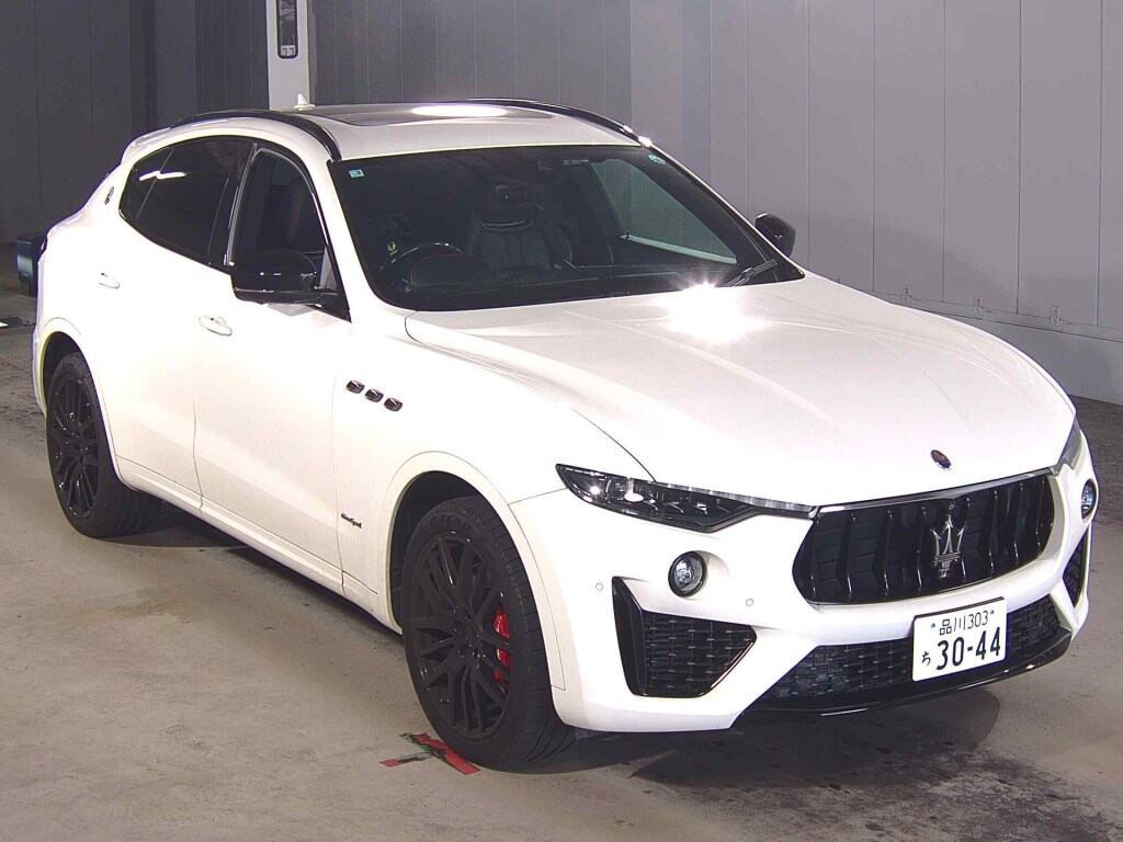 Maserati Levante 2019 з японського аукціону