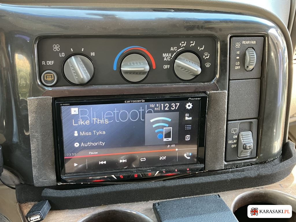 2002 Chevrolet Astro 4WD 7