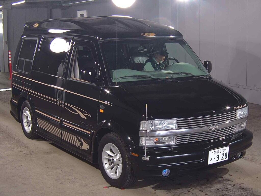 Chevrolet Astro 2002 z aukcji japońskiej