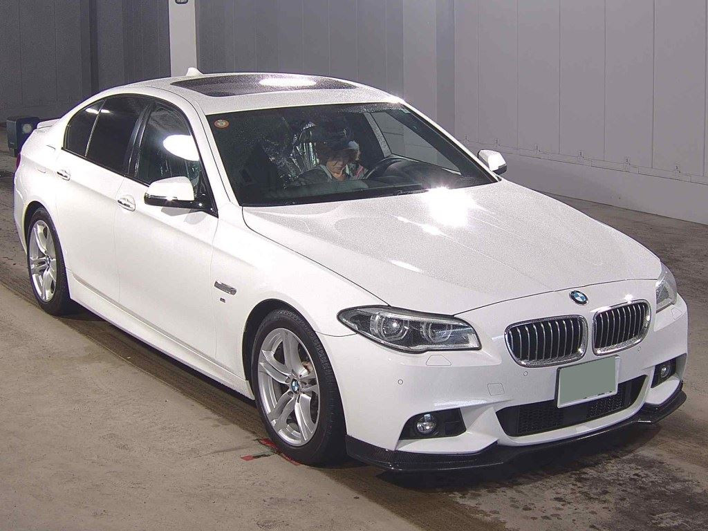 BMW 5 Series 2014 z aukcji japońskiej