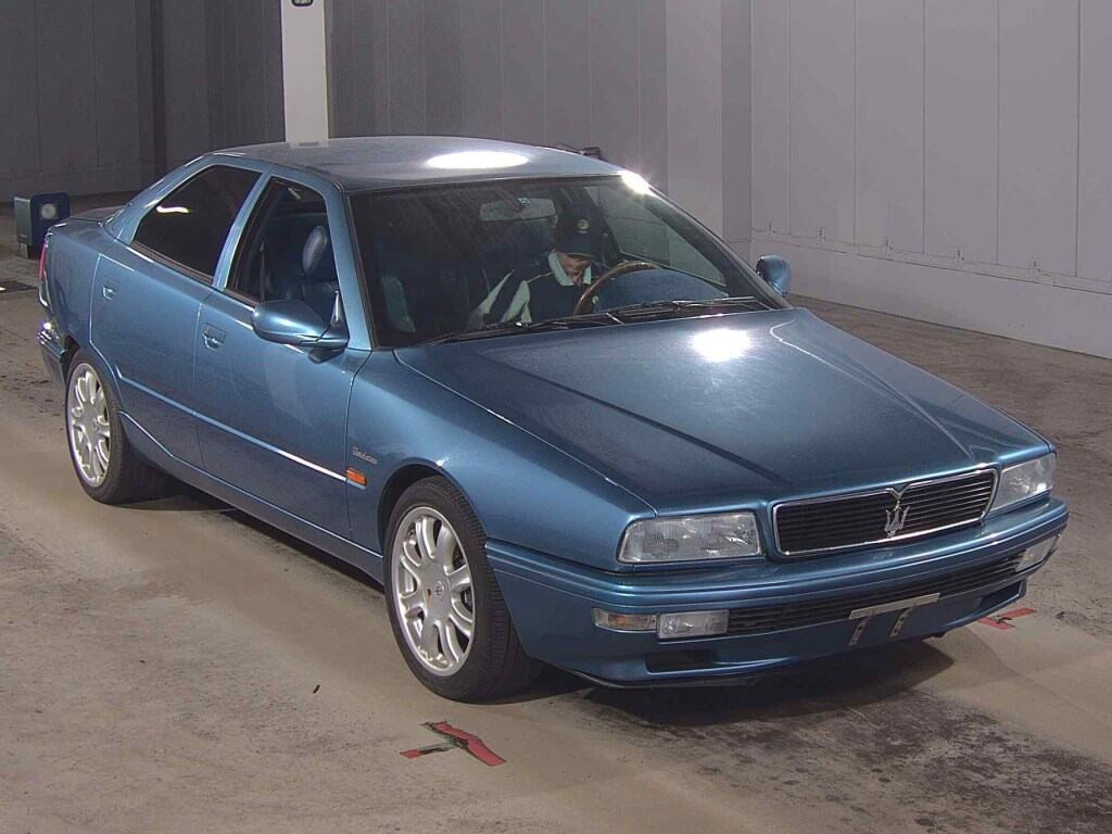 Maserati Quattroporte 2001 z aukcji japońskiej
